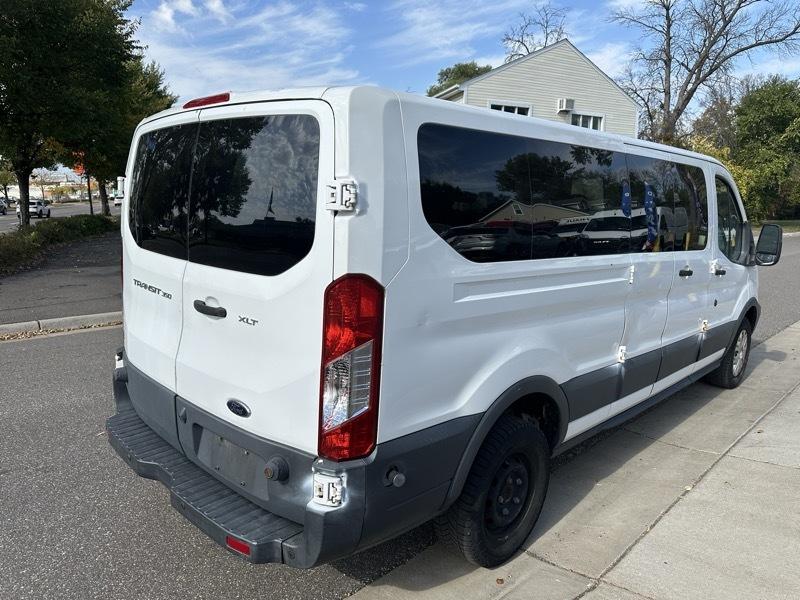 Ford Transit Passenger Wagon T-350 148" Low Roof XLT RWD 2015