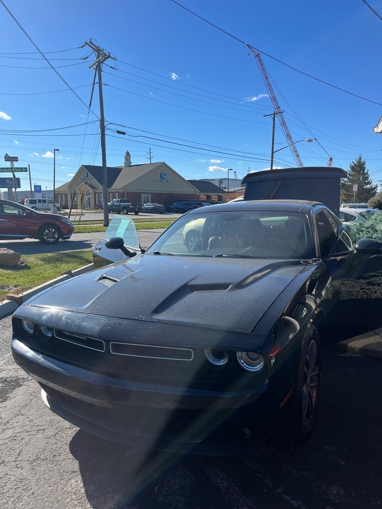 2019 Dodge Challenger SXT AWD