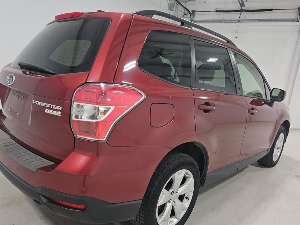 Subaru Forester 2.5i Premium PZEV CVT 2016