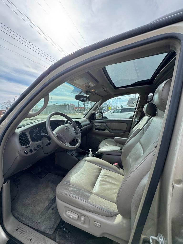 Toyota Sequoia Limited 4WD 2005