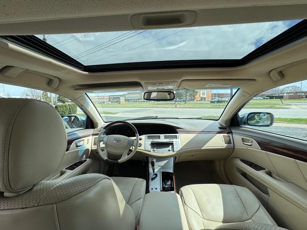 Toyota Avalon XL 2008