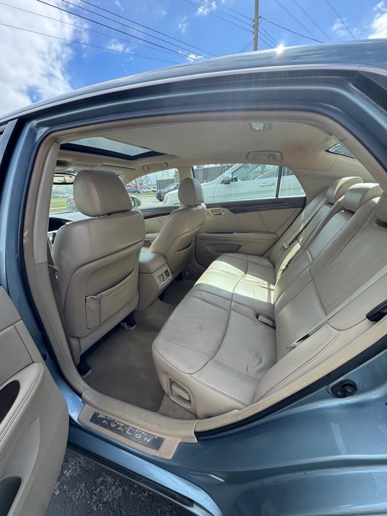 Toyota Avalon XL 2008