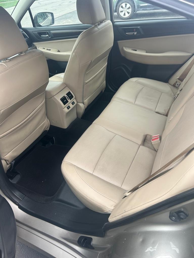 Subaru Legacy 2.5i Limited 2015