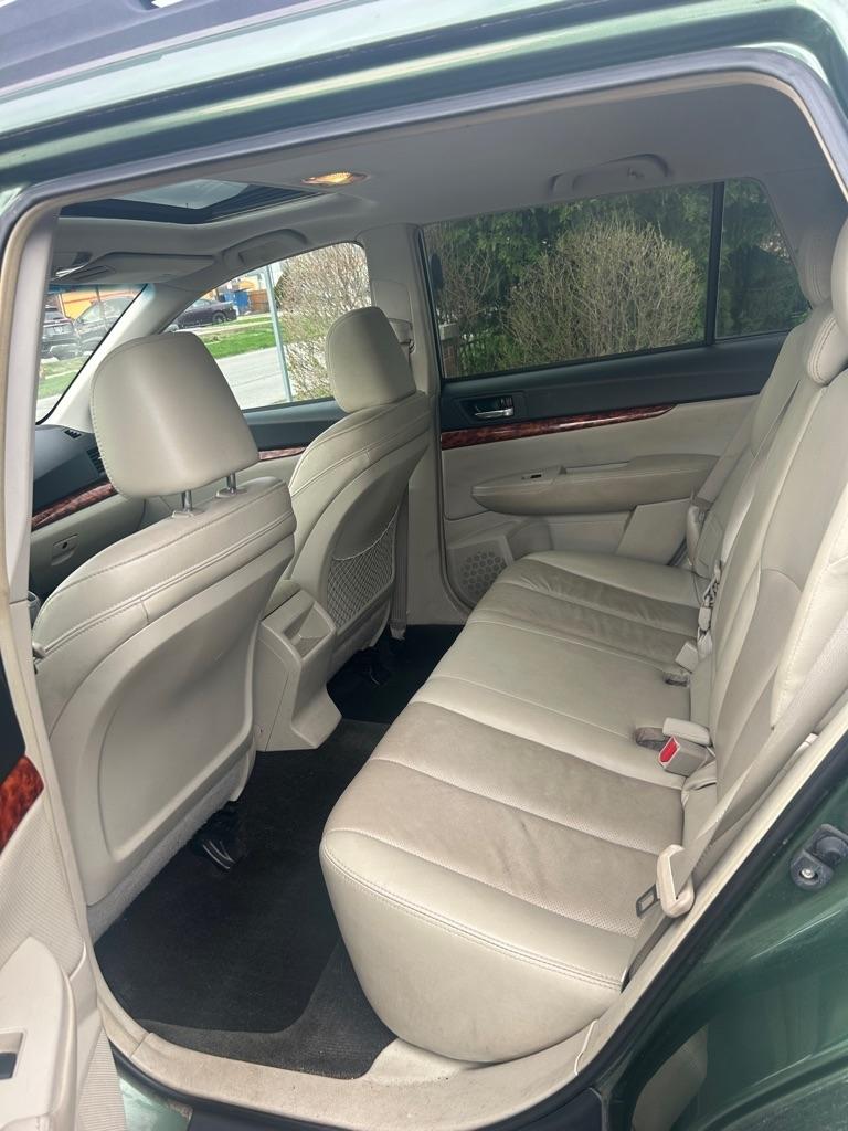 Subaru Outback 3.6R Limited 2012