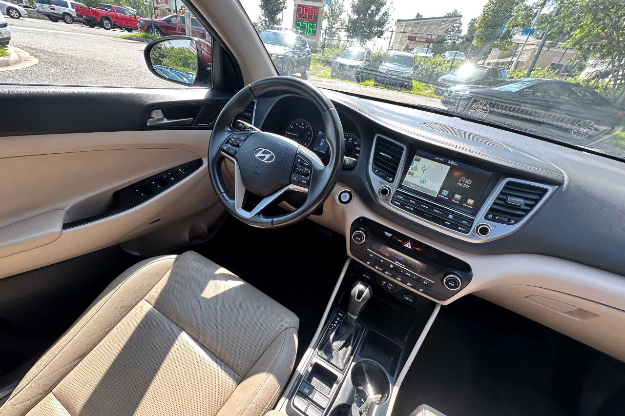 2017 Hyundai Tucson SE Plus photo 13