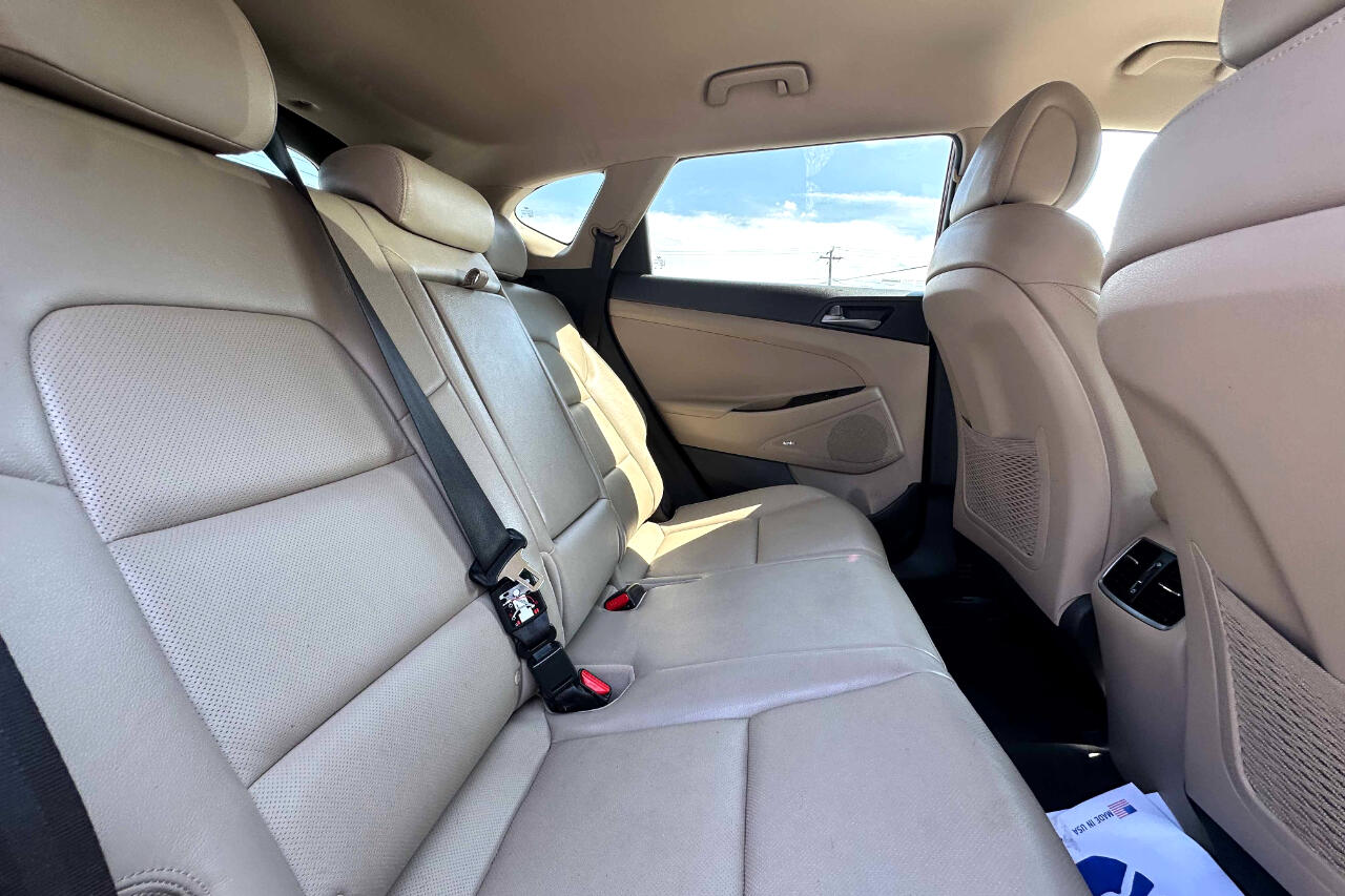 2017 Hyundai Tucson SE Plus photo 22