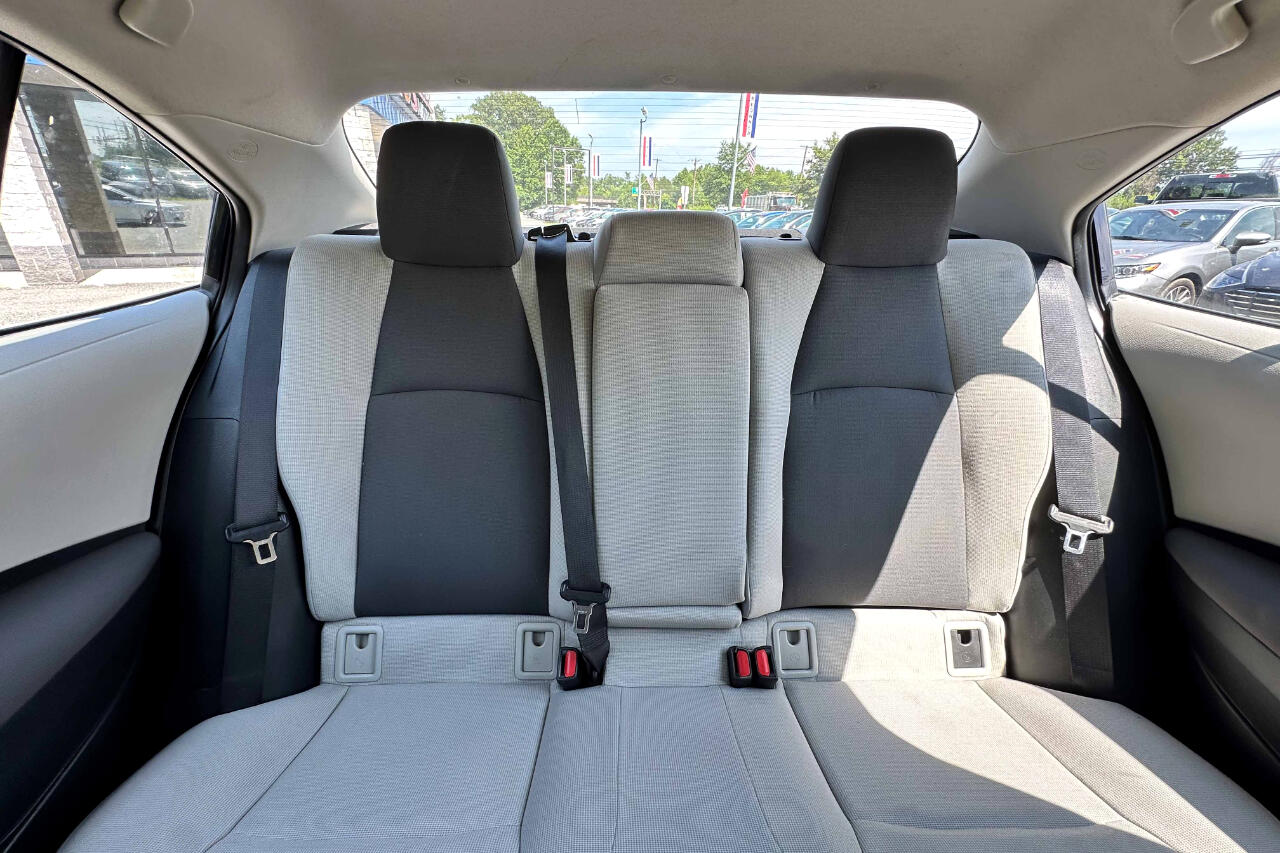 2022 Toyota Corolla LE photo 22