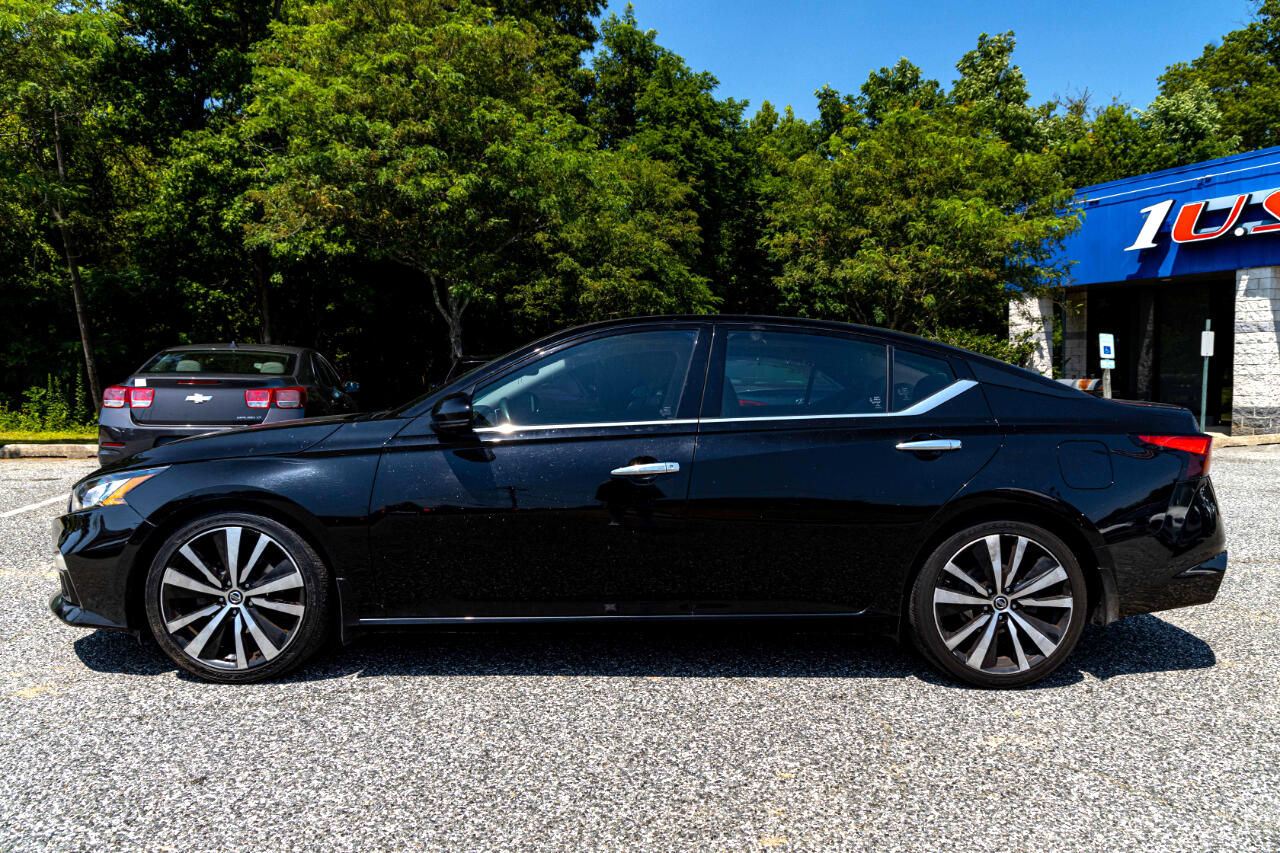 2020 Nissan Altima Platinum photo 3