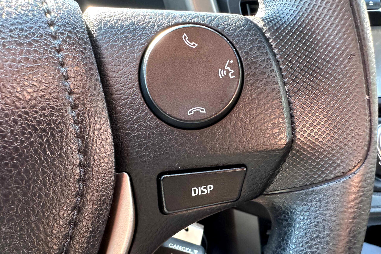2016 Toyota RAV4 LE photo 20