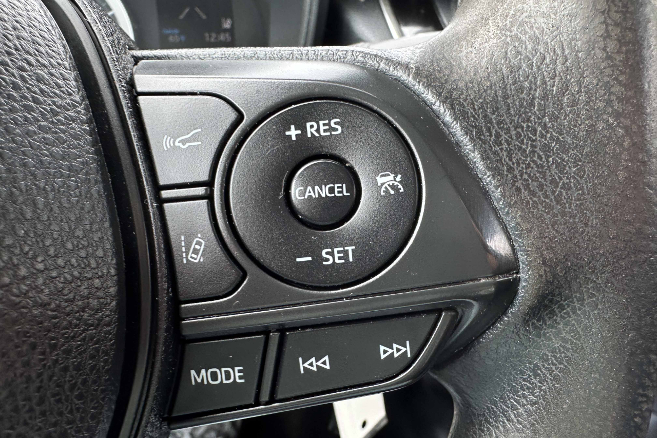 Toyota Corolla LE CVT (Natl) 2021