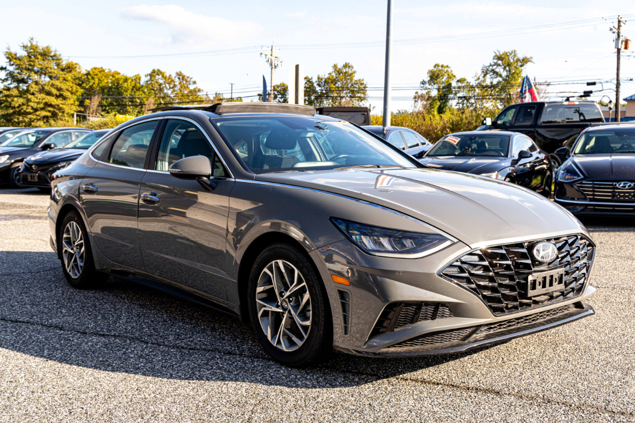 2022 Hyundai Sonata SEL Convenience N Line photo 5