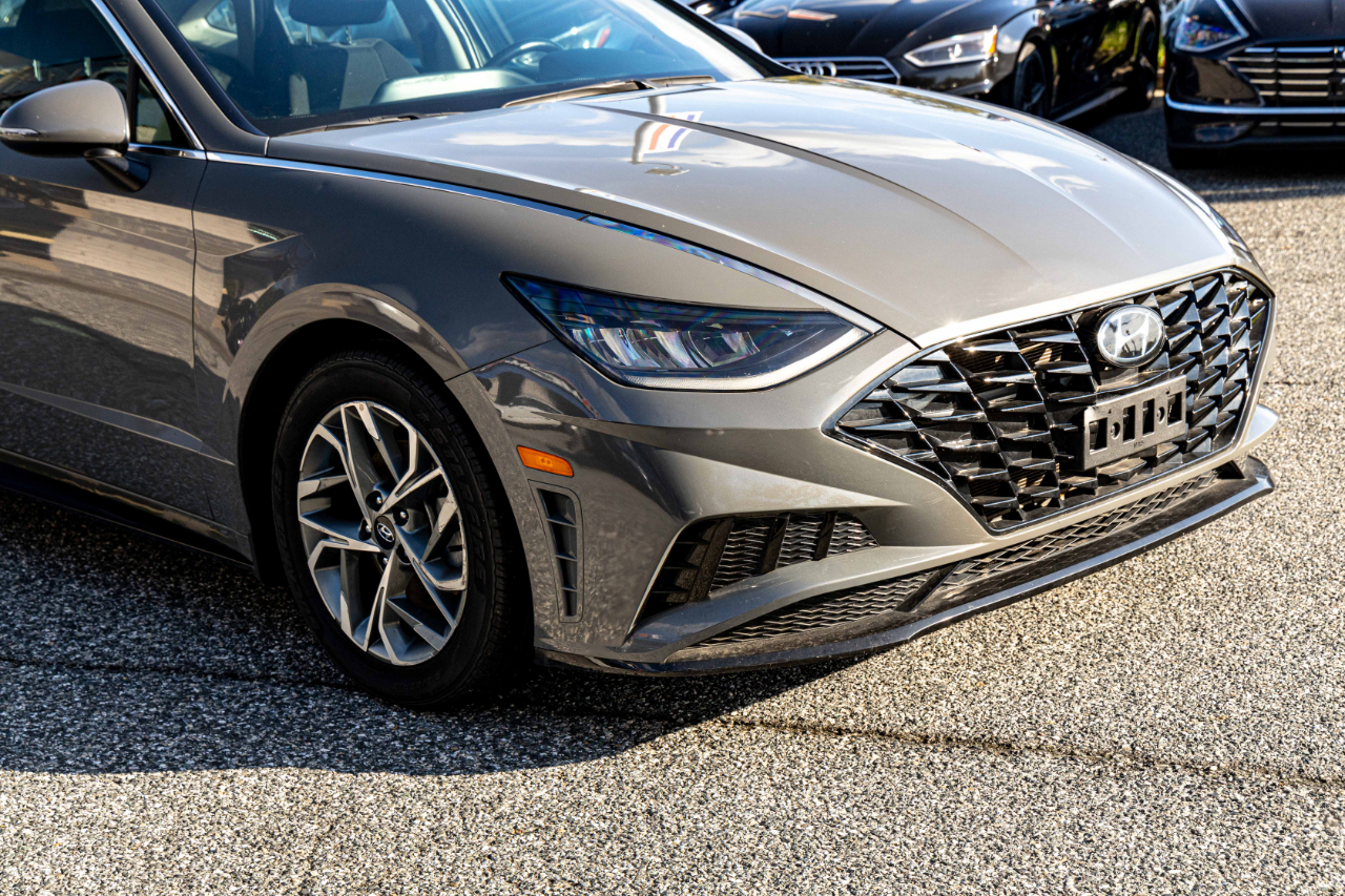 2022 Hyundai Sonata SEL Convenience N Line photo 6