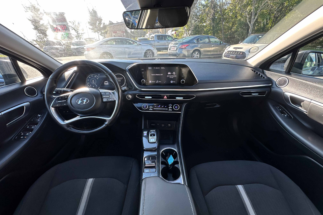 2022 Hyundai Sonata SEL Convenience N Line photo 8