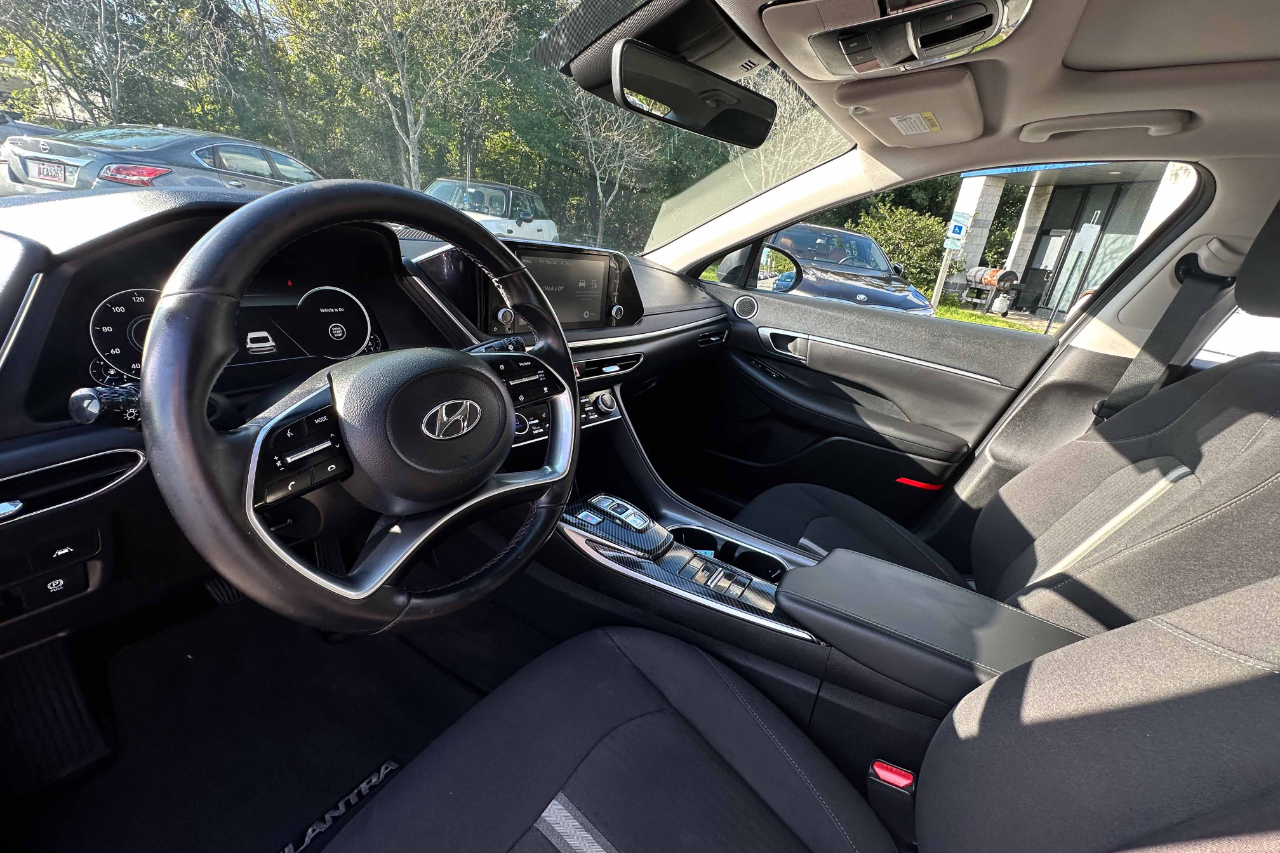 2022 Hyundai Sonata SEL Convenience N Line photo 13