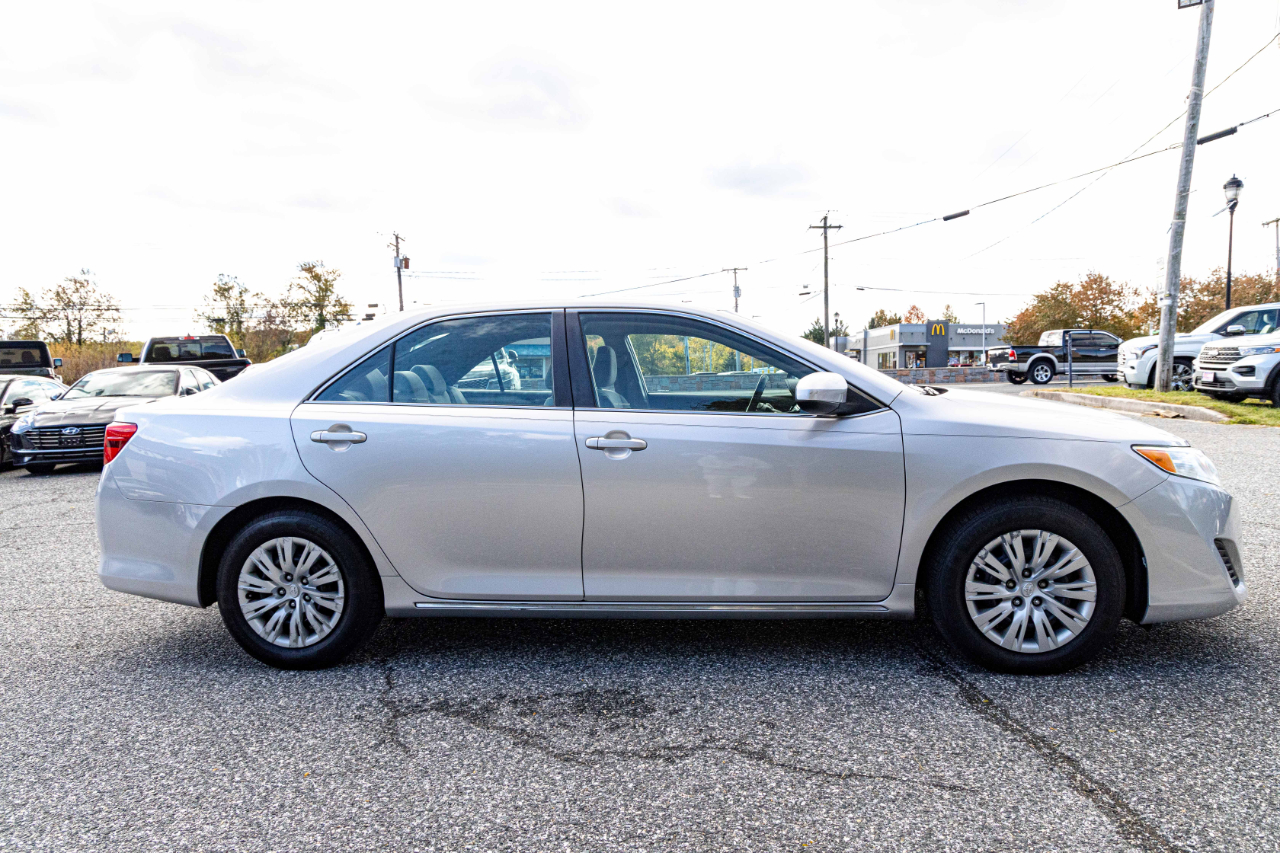 Toyota Camry 4dr Sdn I4 Auto SE Sport Limited Edition (Natl) 2012