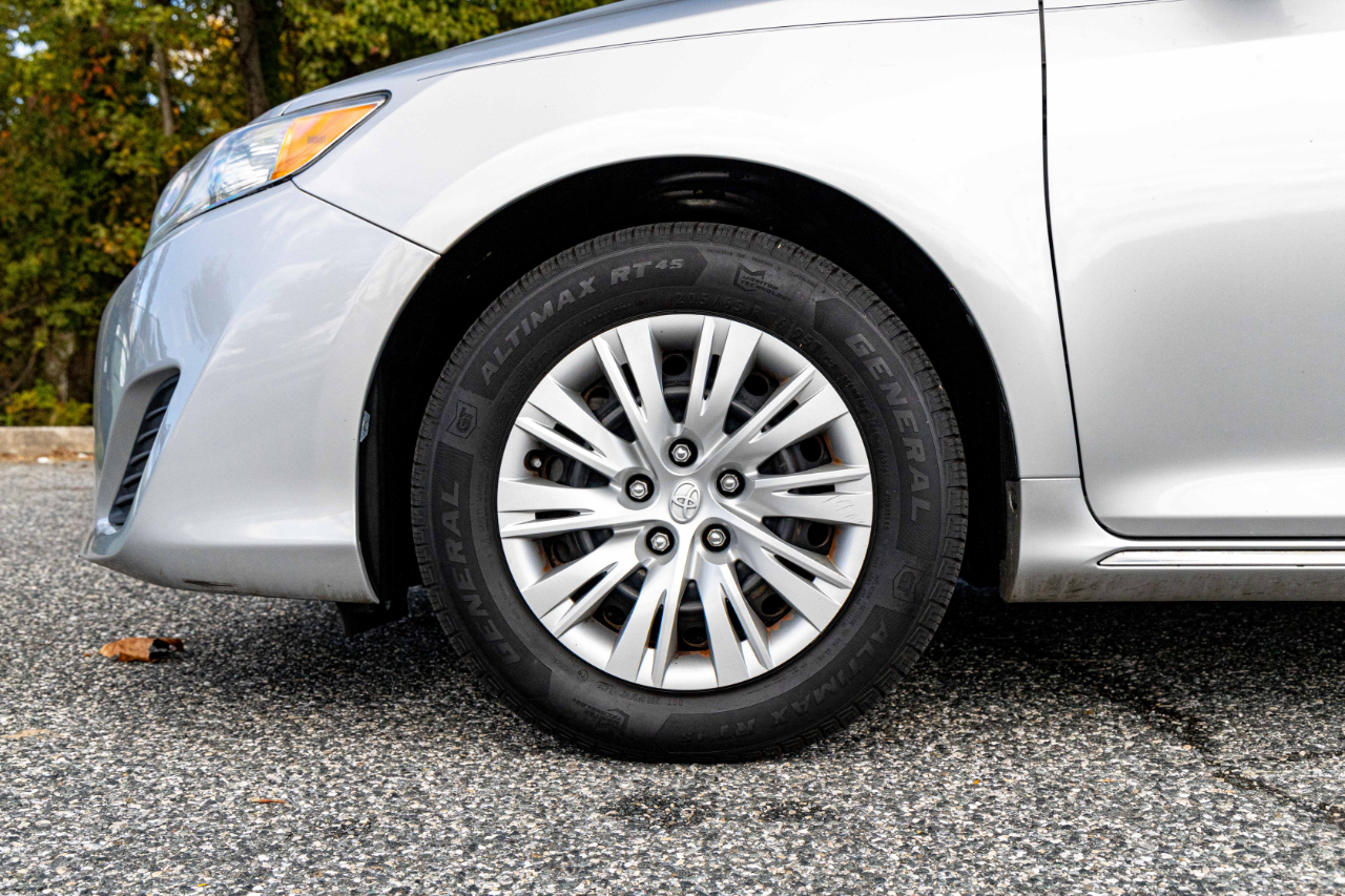 Toyota Camry 4dr Sdn I4 Auto SE Sport Limited Edition (Natl) 2012