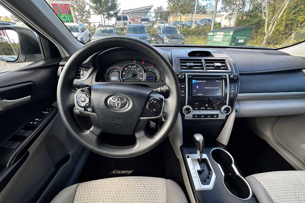 Toyota Camry 4dr Sdn I4 Auto SE Sport Limited Edition (Natl) 2012