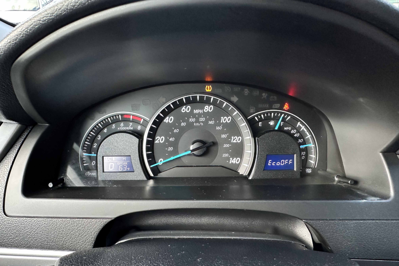 Toyota Camry 4dr Sdn I4 Auto SE Sport Limited Edition (Natl) 2012