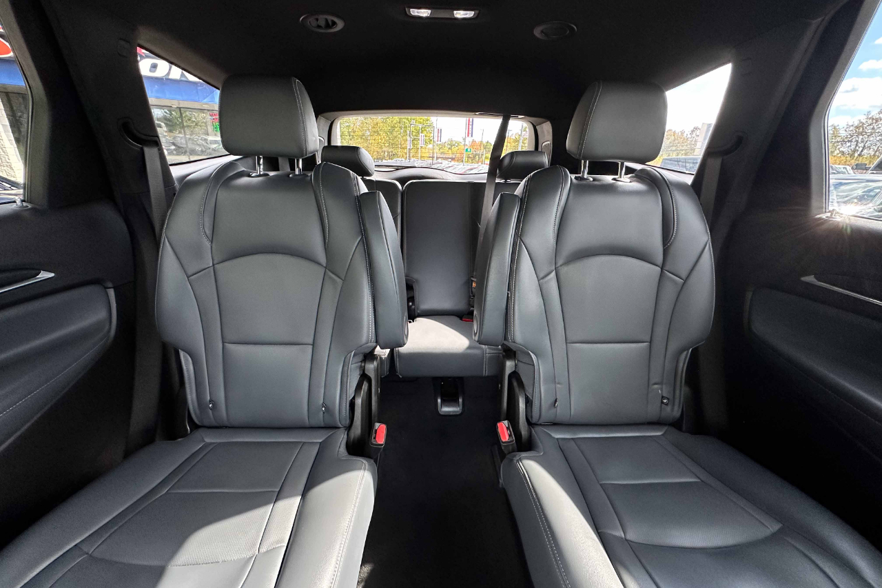 Buick Enclave AWD 4dr Premium 2024