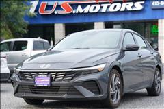 2025 Hyundai Elantra 