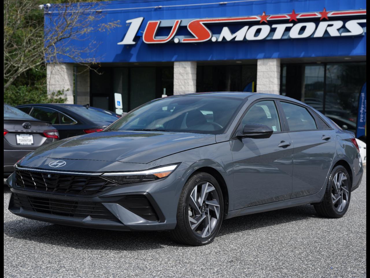 2025 Hyundai Elantra SEL Sport IVT