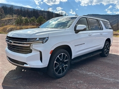 2023 Chevrolet Suburban 