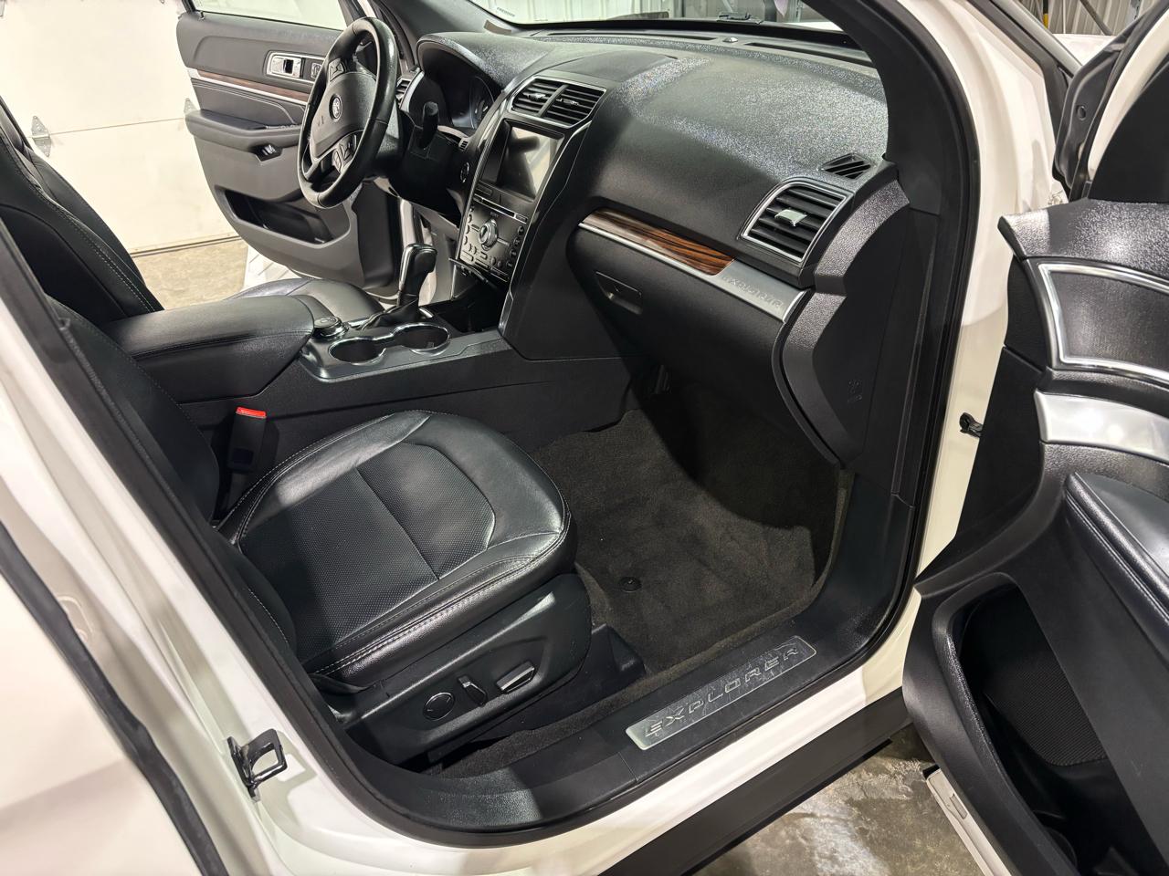 Ford Explorer Limited 4WD 2018