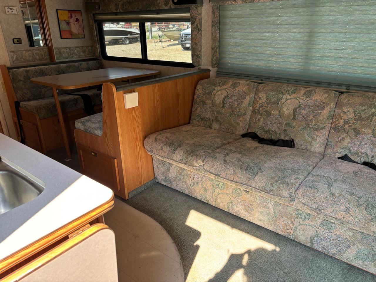 Ford Econoline E-450 2001