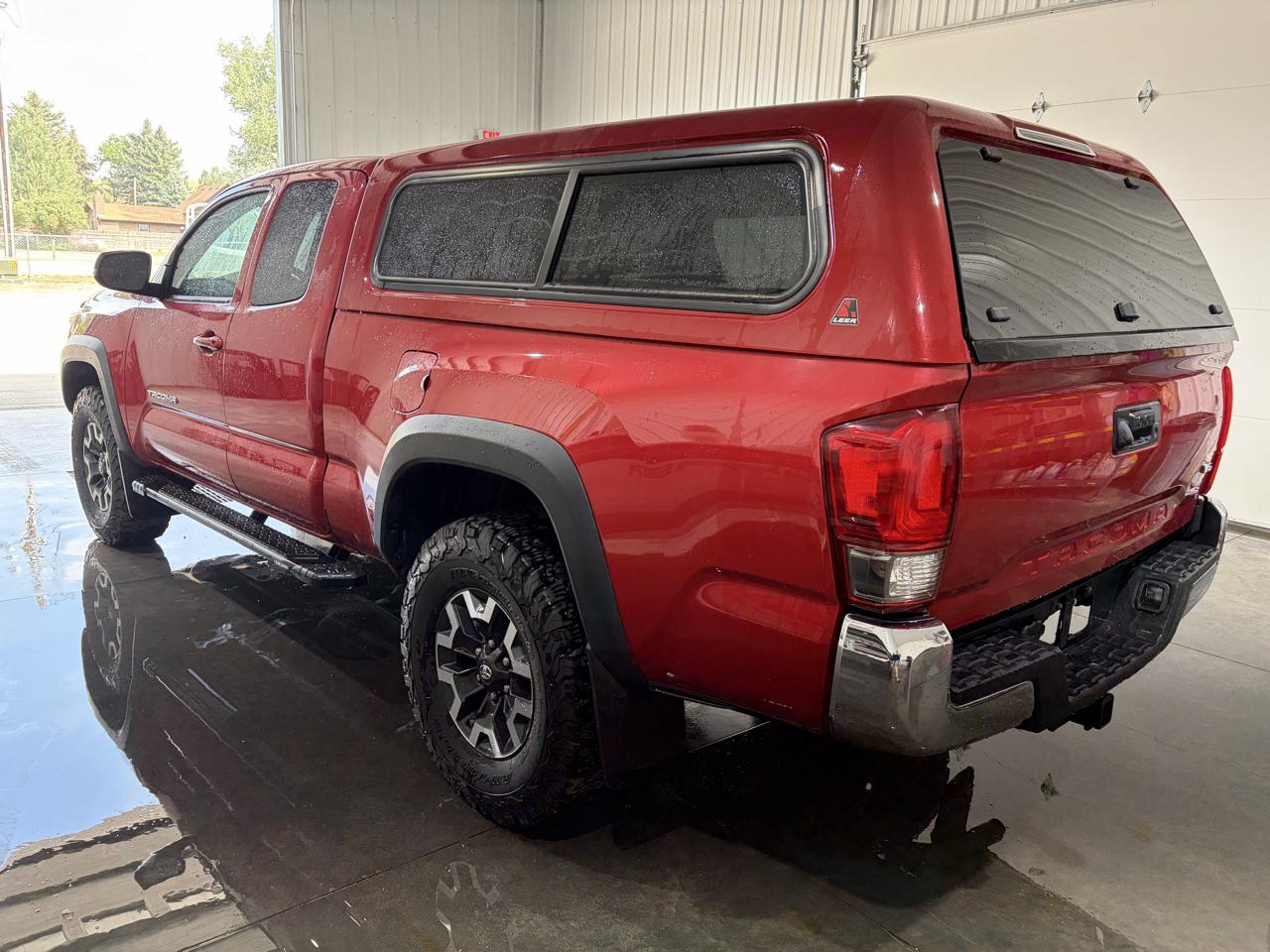 Toyota Tacoma SR5 Access Cab V6 6AT 4WD 2017