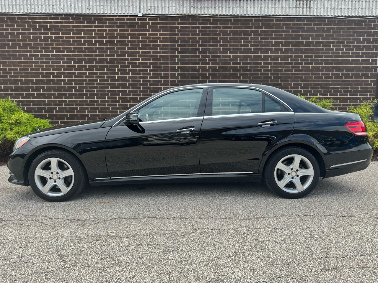 Mercedes-Benz E-Class 4dr Sdn E 350 Luxury 4MATIC 2014 Mercedes-Benz E-Class 4dr Sdn E 350 Luxury 4MATIC 2014
