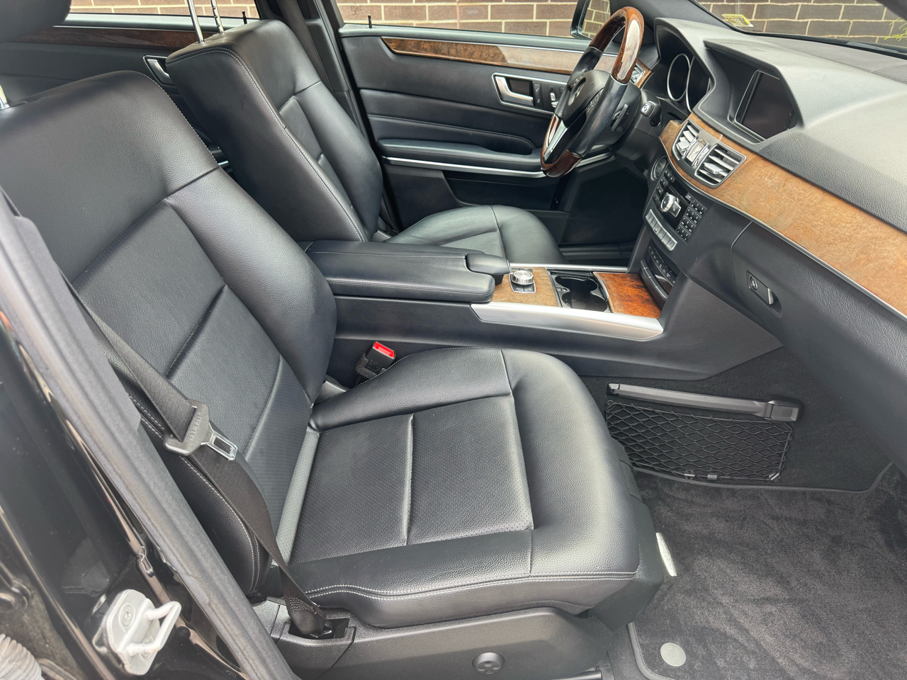 Mercedes-Benz E-Class 4dr Sdn E 350 Luxury 4MATIC 2014 Mercedes-Benz E-Class 4dr Sdn E 350 Luxury 4MATIC 2014