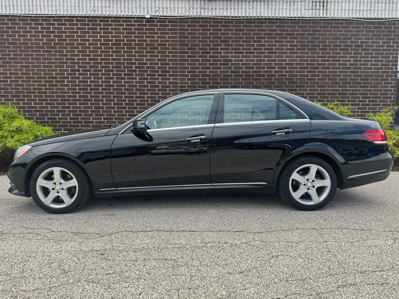 Mercedes-Benz E-Class 4dr Sdn E 350 Luxury 4MATIC 2014 Mercedes-Benz E-Class 4dr Sdn E 350 Luxury 4MATIC 2014