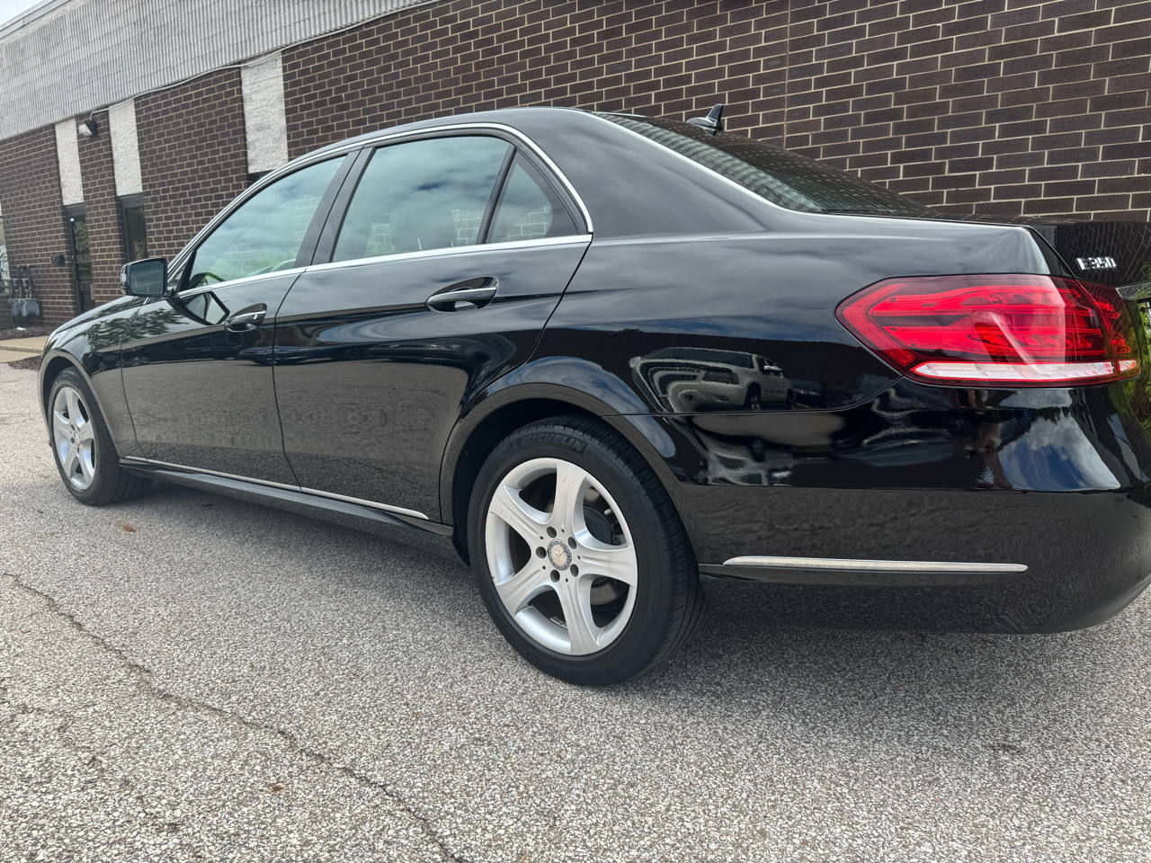 Mercedes-Benz E-Class 4dr Sdn E 350 Luxury 4MATIC 2014 Mercedes-Benz E-Class 4dr Sdn E 350 Luxury 4MATIC 2014