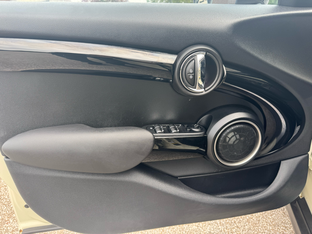 MINI Cooper Hardtop 4 Door 4dr HB S 2015 MINI Cooper Hardtop 4 Door 4dr HB S 2015