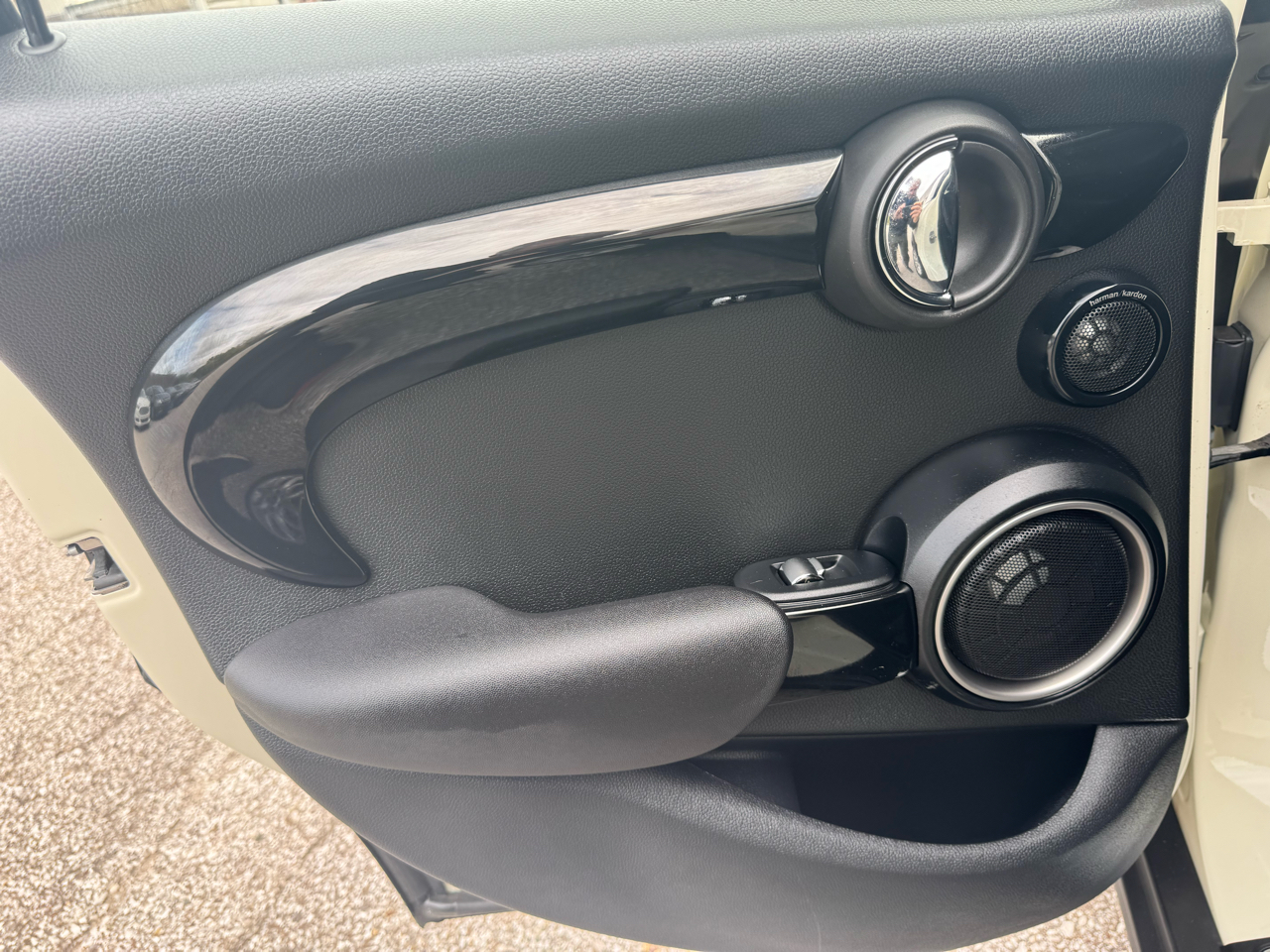 MINI Cooper Hardtop 4 Door 4dr HB S 2015 MINI Cooper Hardtop 4 Door 4dr HB S 2015