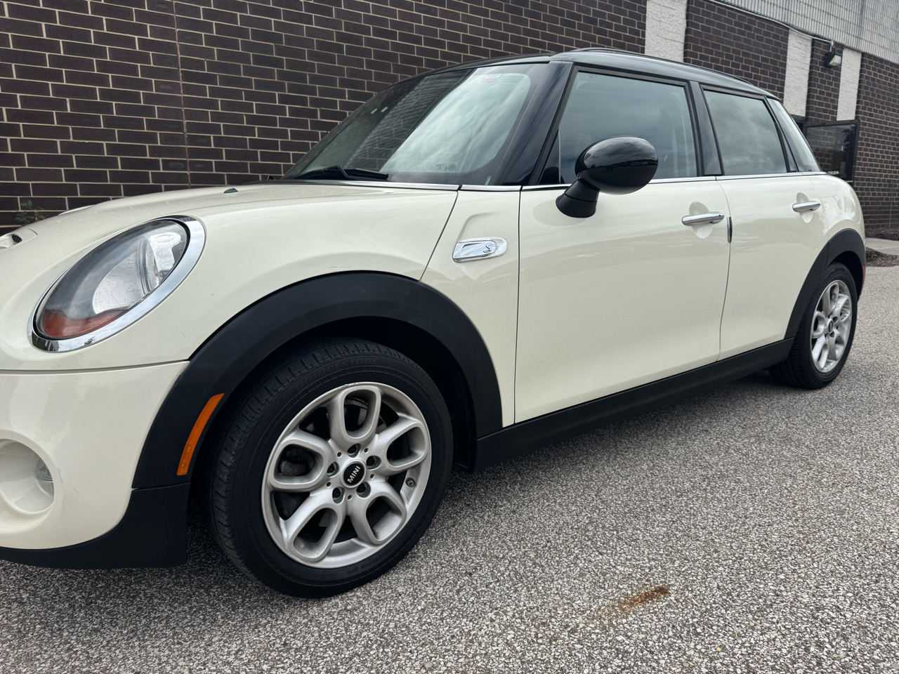 MINI Cooper Hardtop 4 Door 4dr HB S 2015 MINI Cooper Hardtop 4 Door 4dr HB S 2015