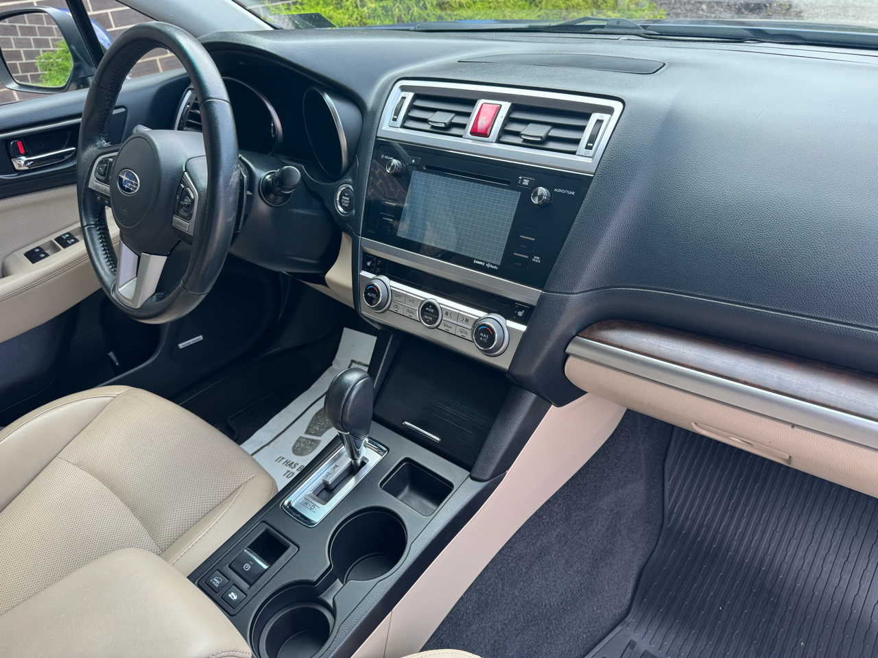 Subaru Outback 4dr Wgn 2.5i Limited 2015 Subaru Outback 4dr Wgn 2.5i Limited 2015