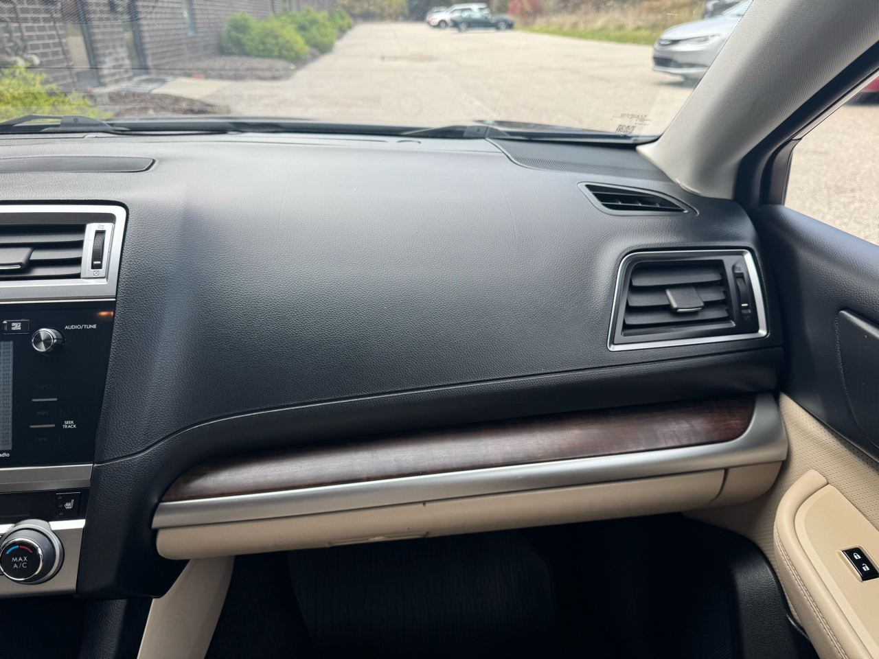 Subaru Outback 4dr Wgn 2.5i Limited 2015 Subaru Outback 4dr Wgn 2.5i Limited 2015