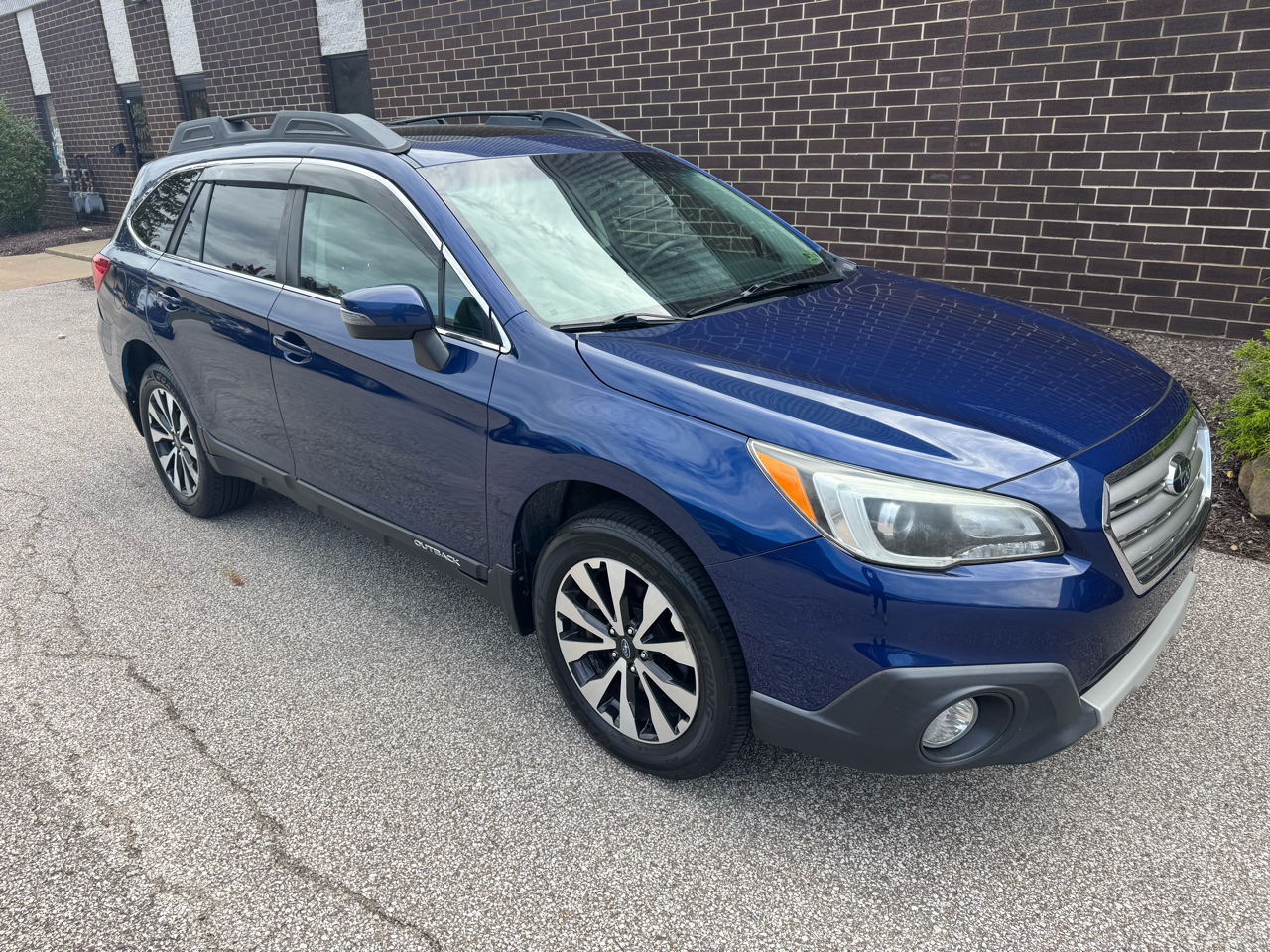 Subaru Outback 4dr Wgn 2.5i Limited 2015 Subaru Outback 4dr Wgn 2.5i Limited 2015