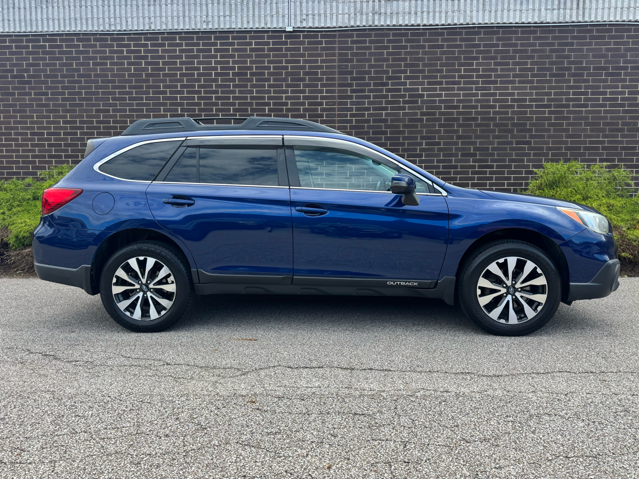 Subaru Outback 4dr Wgn 2.5i Limited 2015 Subaru Outback 4dr Wgn 2.5i Limited 2015