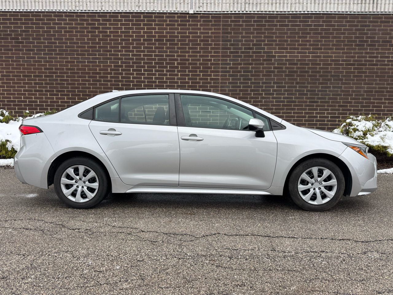 Toyota Corolla LE CVT (Natl) 2021