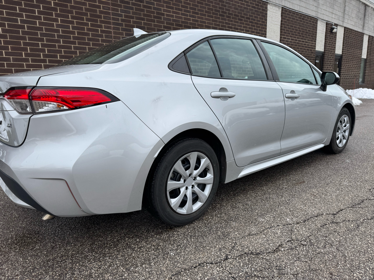 Toyota Corolla LE CVT (Natl) 2021