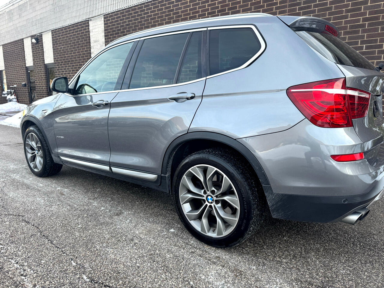 BMW X3 xDrive28i Sports Activity Vehicle 2017