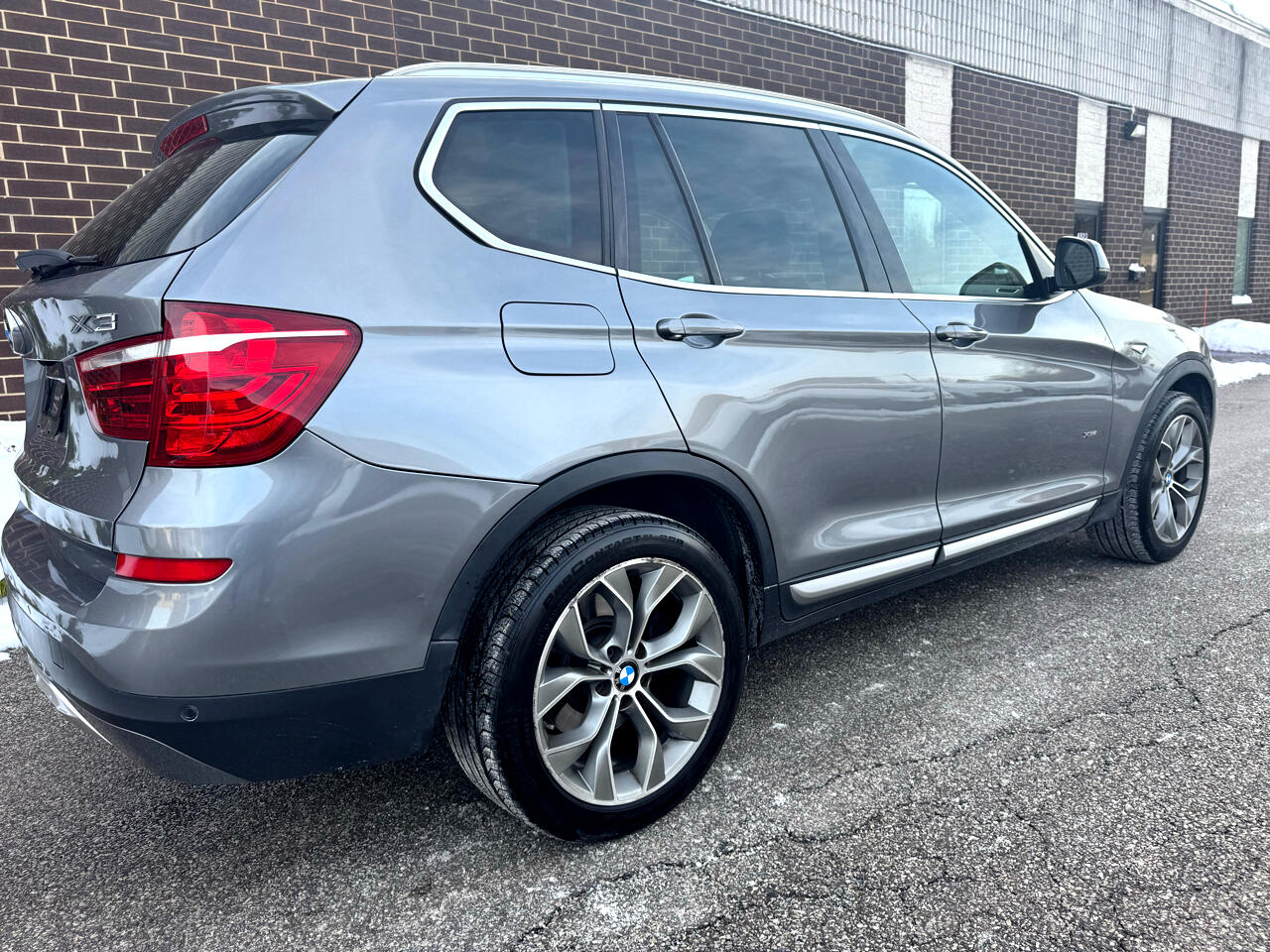 BMW X3 xDrive28i Sports Activity Vehicle 2017