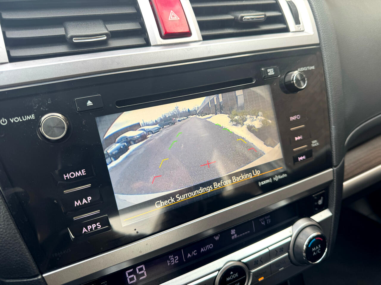 Subaru Legacy 4dr Sdn 2.5i Limited PZEV 2015