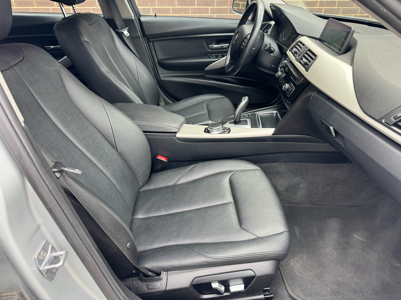 BMW 3 Series 320i xDrive Sedan 2018