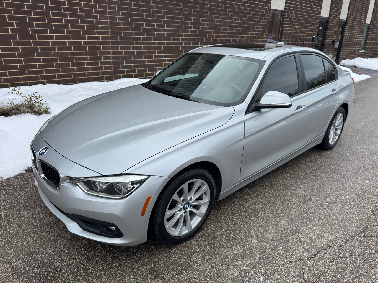 BMW 3 Series 320i xDrive Sedan 2018
