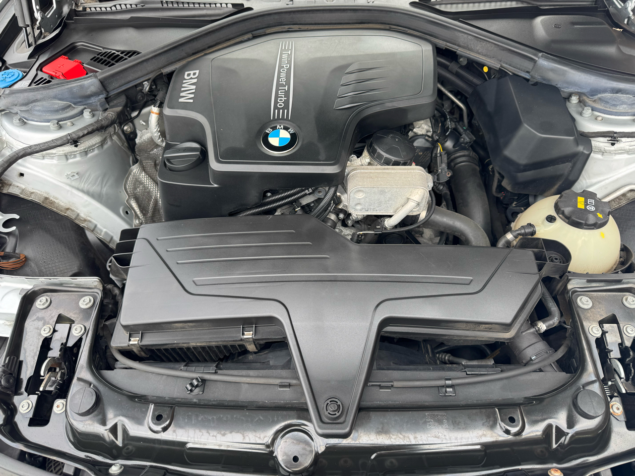 BMW 3 Series 320i xDrive Sedan 2018