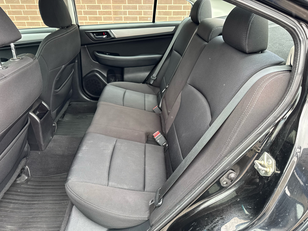 Subaru Legacy 4dr Sdn 2.5i Premium PZEV 2016