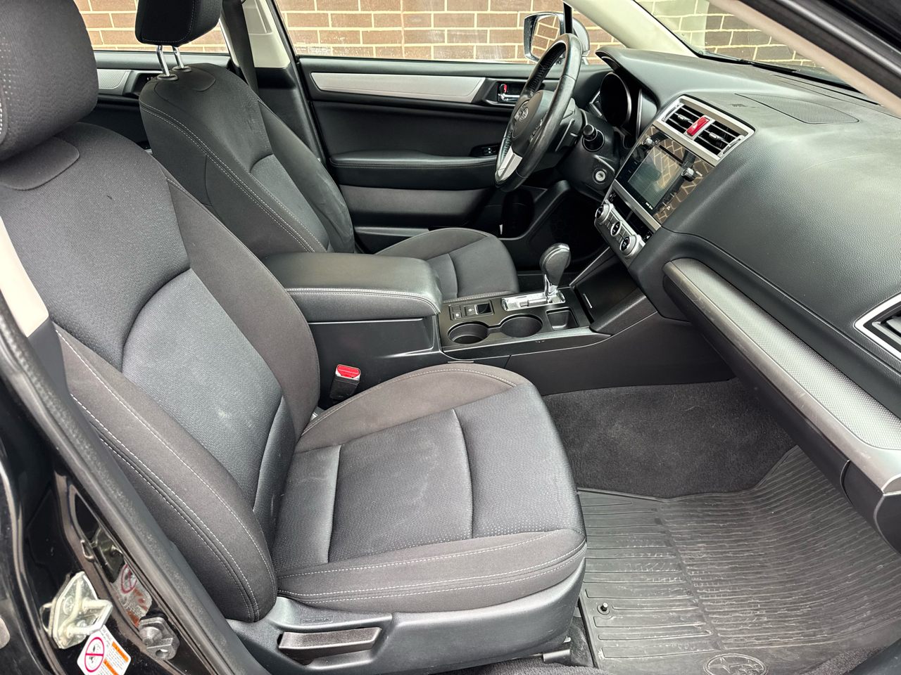 Subaru Legacy 4dr Sdn 2.5i Premium PZEV 2016